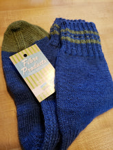 Load image into Gallery viewer, Socks: Hand-knitted, Men&#39;s

