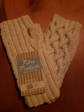 Load image into Gallery viewer, Mittens: Hand-knitted
