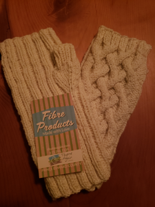 Mittens: Hand-knitted